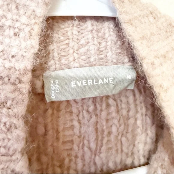 Everlane The Lofty Knit Henley Alpaca Henley Pink Sweater Pullover size Medium - Picture 6 of 9